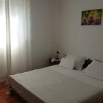 דירה Devcic פורץ