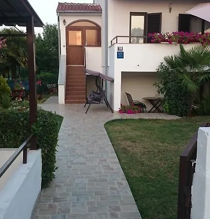 Apartment Devcic