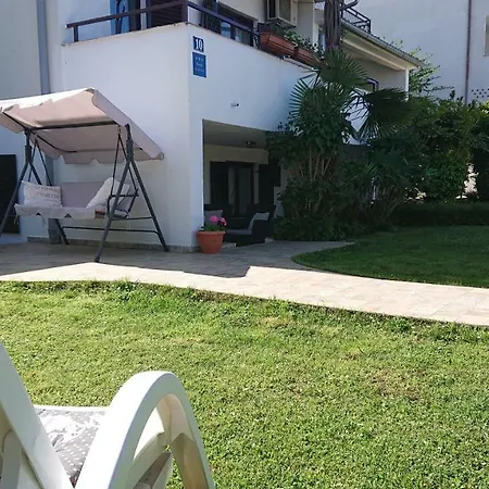 Apartment Devcic