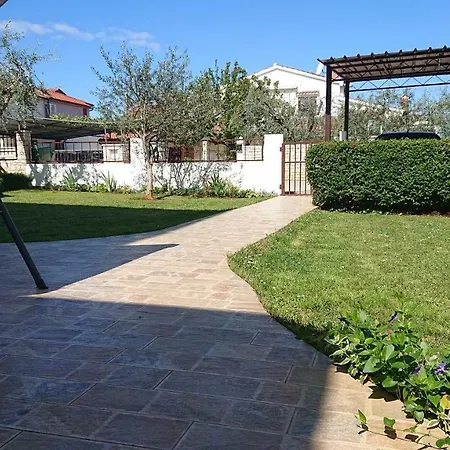 Devcic Apartment Porec